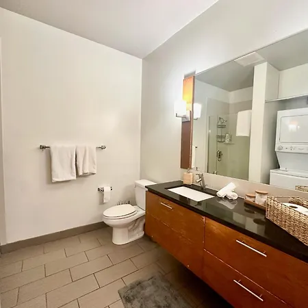 Charming Downtown Seattle Condo With Water Views Exterior photo